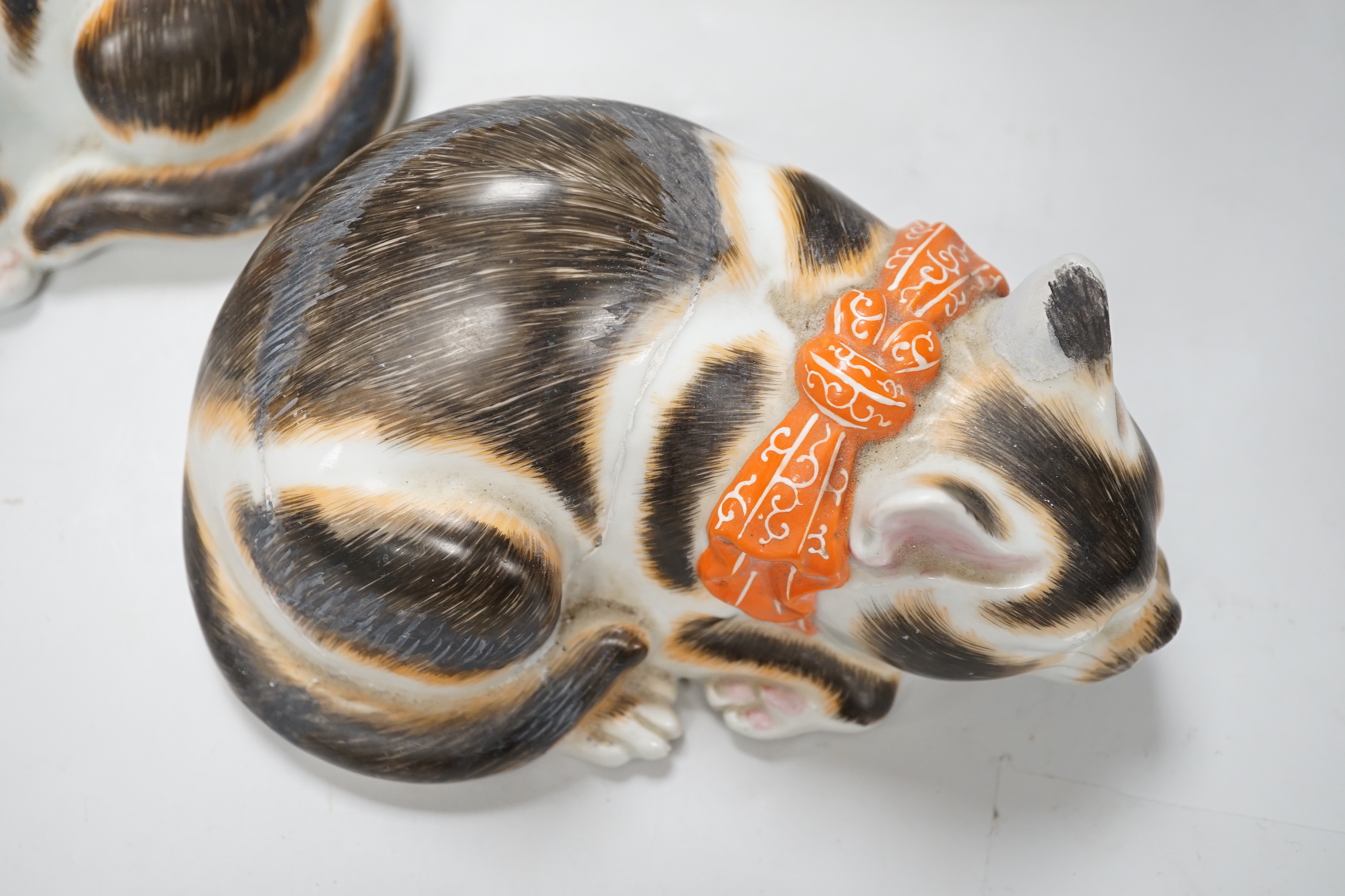 Japanese ceramics comprising pair of cats, satsuma bowl and a gilded example, the largest 17cm wide